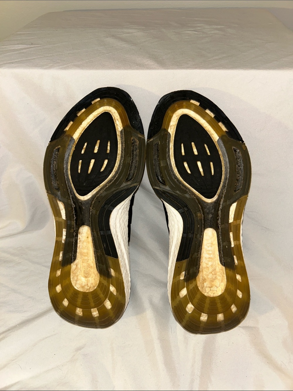 Adidas Ultraboost 22 Running Shoes - Picture 5 of 7